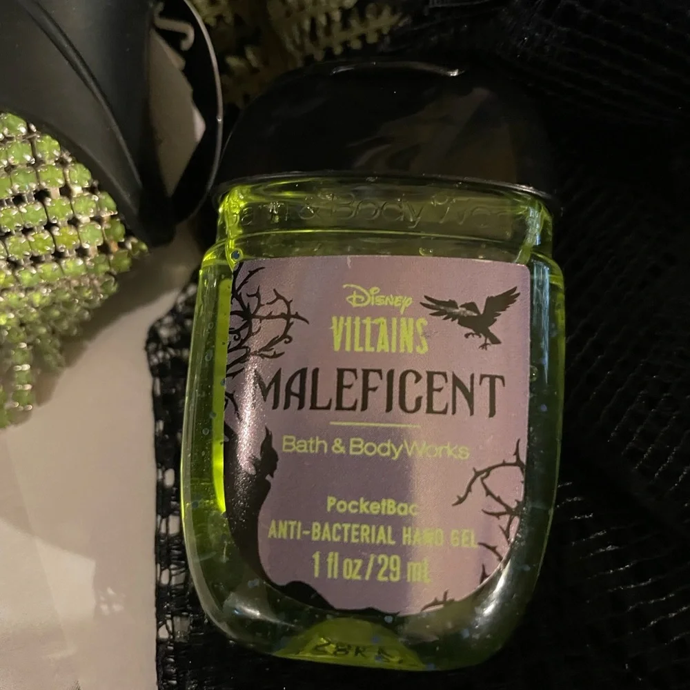 BATH & BODY WORKS Maleficent Glow-In-The-Dark PocketBac Holder & Hand Sanitizer